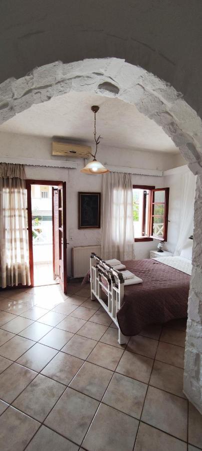 Keramos Hotel Zaros Exterior photo